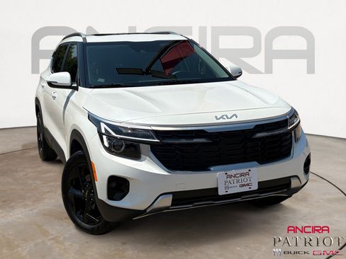 Used 2026 Kia Seltos EX w/ EX Sunroof Package FWD image 1