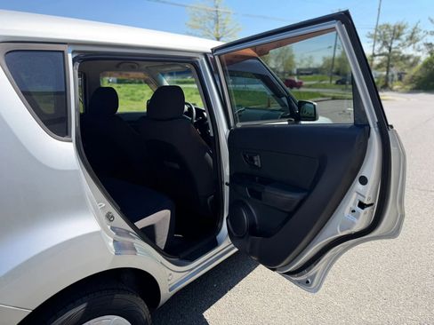 Used 2013 Kia Soul image 14