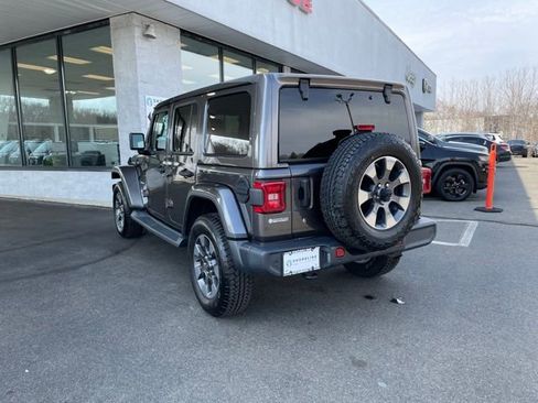 Used 2018 Jeep Wrangler Unlimited Sahara w/ Dual Top Group image 7