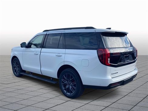 New 2025 Ford Expedition Platinum w/ Stealth Performance Package image 5