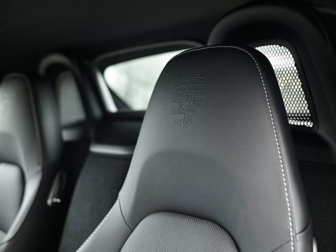 Certified 2024 Porsche 718 Boxster image 25