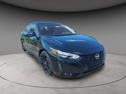 Certified 2025 Nissan Sentra SR w/ Midnight Edition FWD image 5