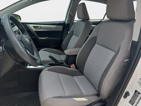 Used 2018 Toyota Corolla LE FWD image 14