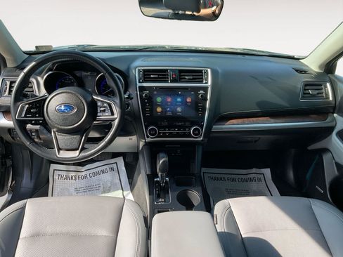 Used 2019 Subaru Outback 2.5i Limited AWD/4WD image 10