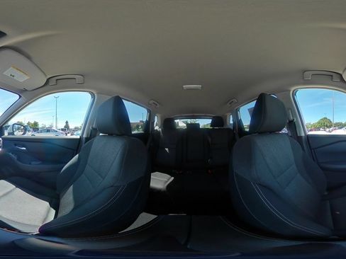 Used 2025 Nissan Rogue SV AWD/4WD image 44