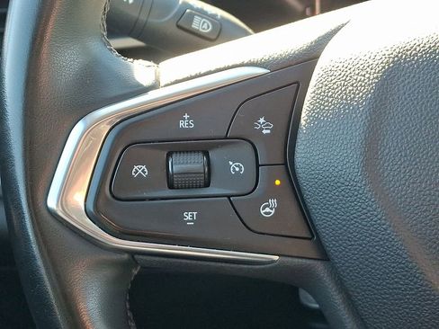 Certified 2025 Chevrolet Trax ACTIV w/ Sunroof Package image 22