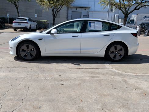 Used 2021 Tesla Model 3 Standard Range Plus image 7
