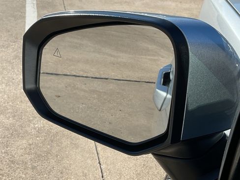 Used 2025 Hyundai Santa Fe SEL image 11