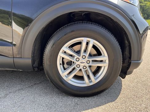 Used 2023 Ford Explorer XLT w/ Equipment Group 202A image 15