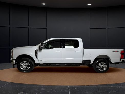 Used 2025 Ford F350 Lariat w/ Camper Package AWD/4WD image 4