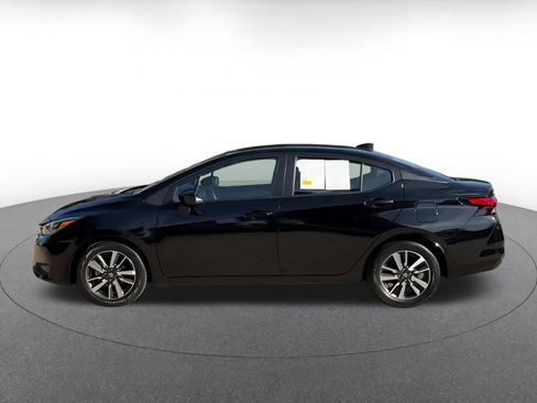 Used 2025 Nissan Versa SV FWD image 8