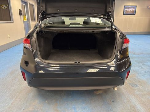 Used 2025 Toyota Corolla LE image 8