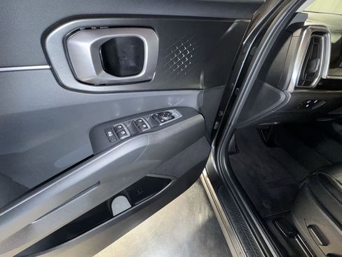 Certified 2025 Kia Sorento EX image 20