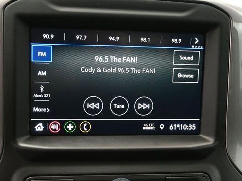 Used 2021 Chevrolet Silverado 1500 Custom image 22