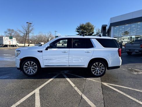 Used 2021 GMC Yukon Denali w/ Denali Ultimate Package image 2