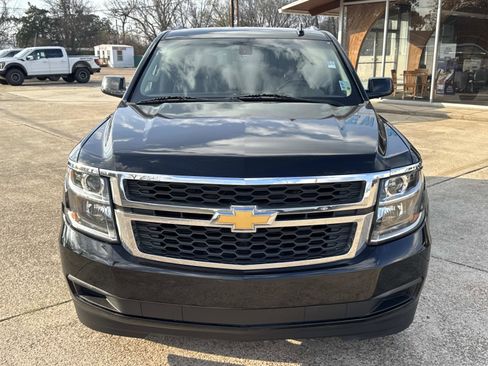 Used 2019 Chevrolet Tahoe LS image 2