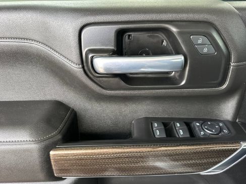 Used 2021 Chevrolet Silverado 2500 LT w/ Fleet Comfort Package AWD/4WD image 11