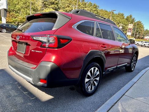Used 2024 Subaru Outback Limited image 12