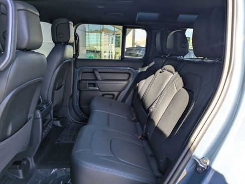 Certified 2025 Land Rover Defender 110 S image 27