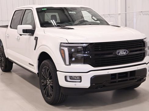 New 2026 Ford F150 Platinum w/ Equipment Group 702A High AWD/4WD image 3