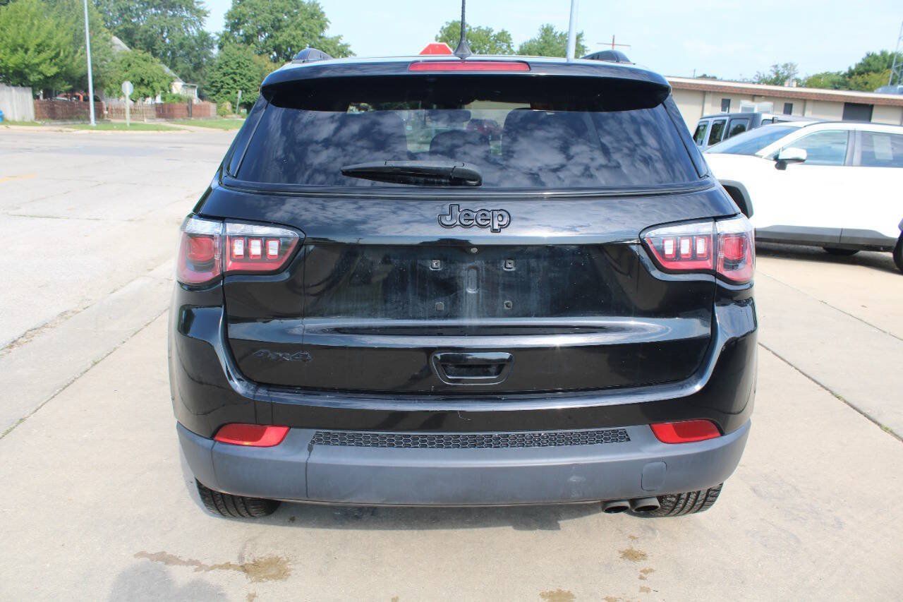 Used 2019 Jeep Compass Latitude AWD/4WD image 7