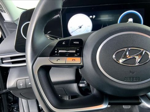 Used 2023 Hyundai Elantra SEL w/ Convenience Package FWD image 24