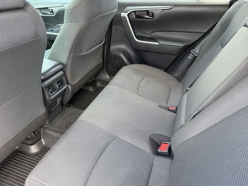 Used 2024 Toyota RAV4 LE FWD image 15
