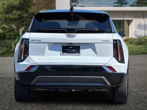 New 2026 Cadillac Optiq Sport 1 w/ LPO, Floor Liner Package AWD/4WD image 5