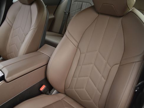 Certified 2024 BMW 530i w/ Premium Package image 26