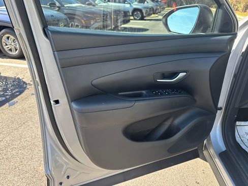 New 2026 Hyundai Tucson Blue SE image 9