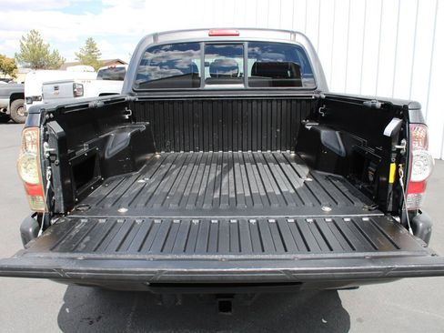 Used 2013 Toyota Tacoma PreRunner w/ TRD Sport Pkg RWD image 21