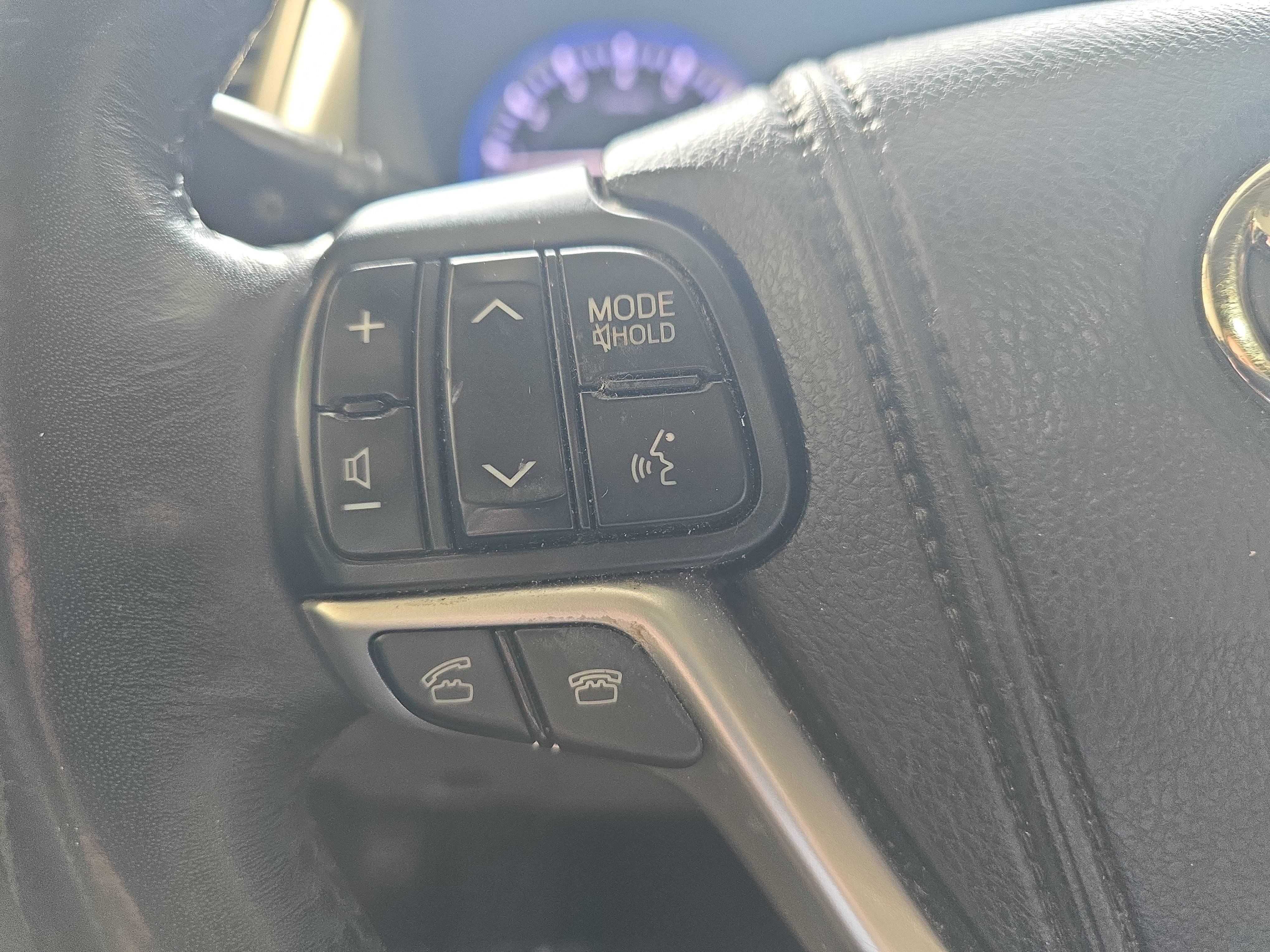 Used 2015 Toyota Highlander XLE FWD image 17