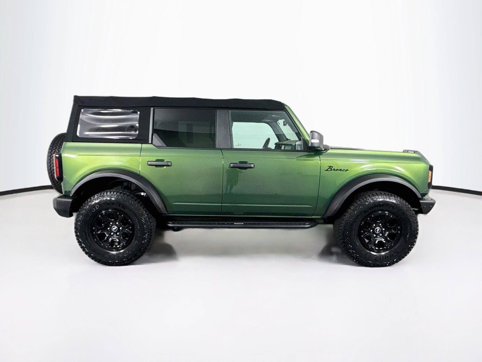 Used 2022 Ford Bronco Wildtrak AWD/4WD image 11