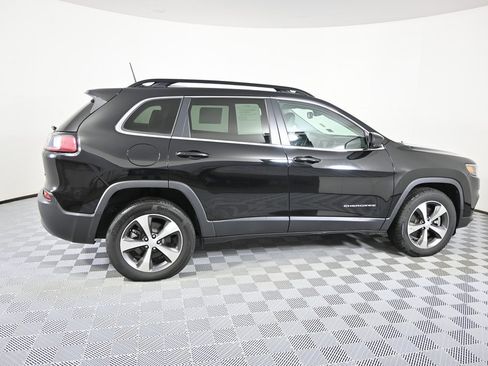 Used 2022 Jeep Cherokee Limited image 7