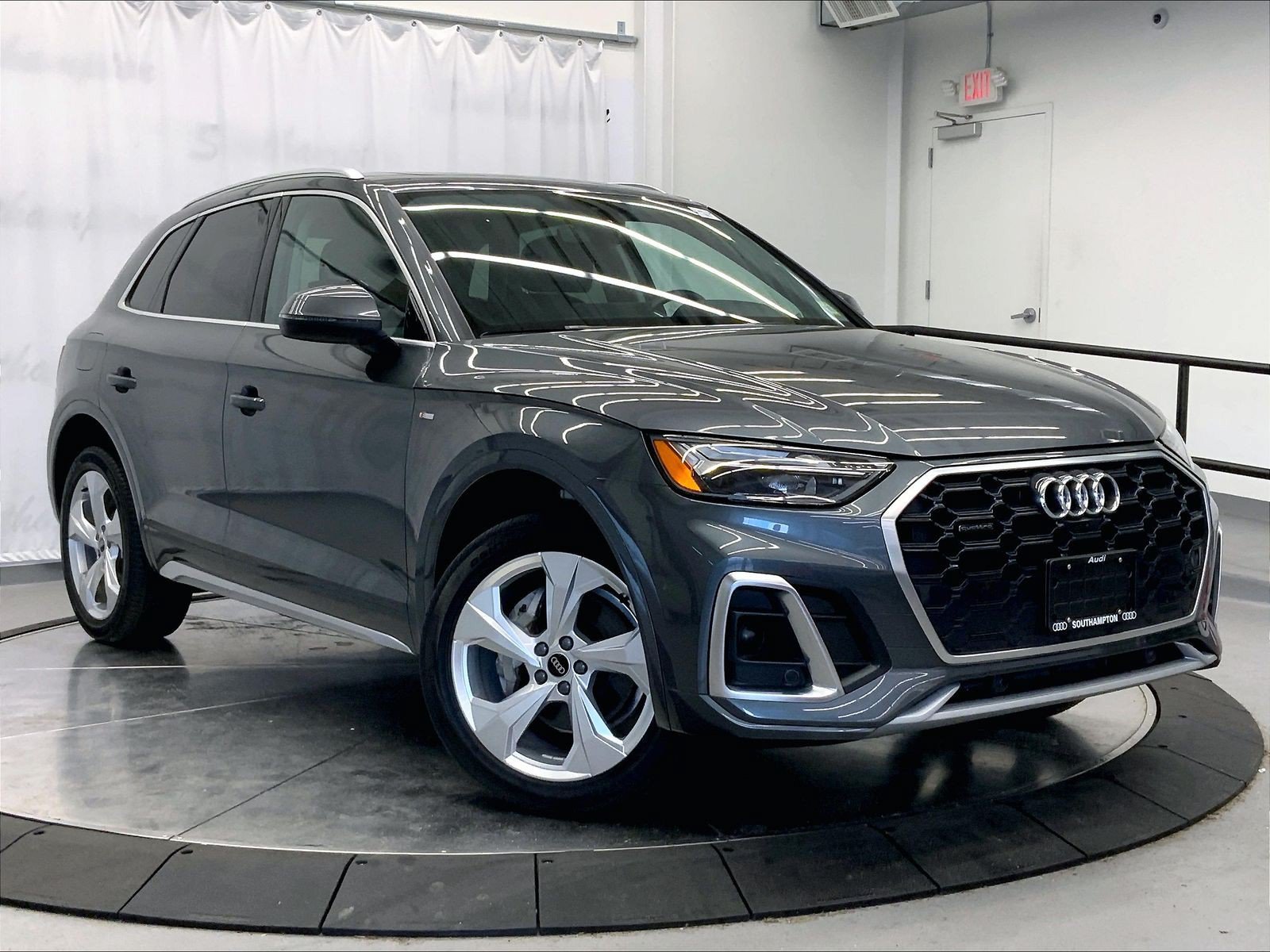 Certified 2023 Audi Q5 2.0T Premium Plus w/ Premium Plus Package AWD/4WD image 1