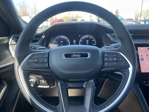 New 2026 Jeep Grand Cherokee L Limited AWD/4WD image 11