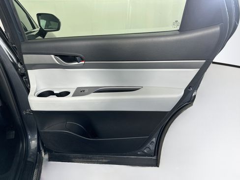 Used 2025 Hyundai Palisade SEL FWD image 33