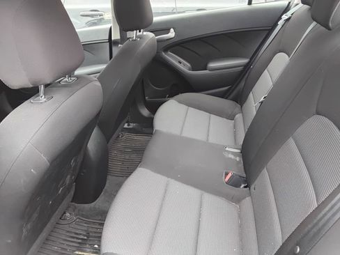 Used 2018 Kia Forte LX image 9