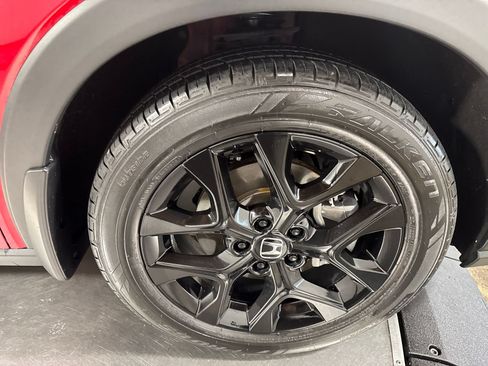 Certified 2023 Honda HR-V Sport image 28