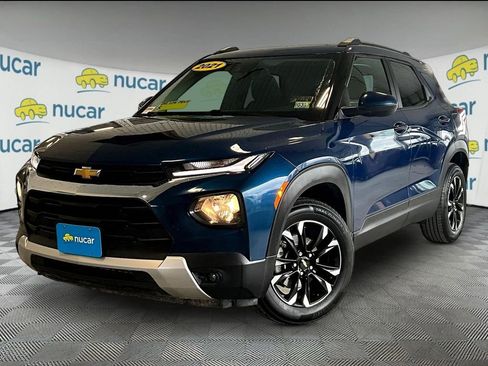 Used 2021 Chevrolet TrailBlazer LT w/ Driver Confidence Package image 3