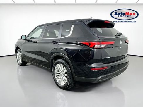 Used 2024 Mitsubishi Outlander ES image 5