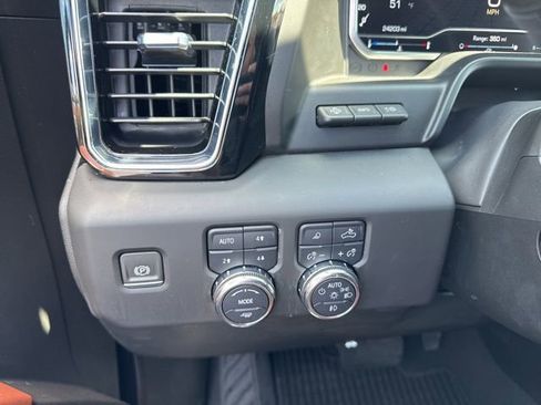Used 2024 GMC Sierra 1500 Denali Ultimate AWD/4WD image 22