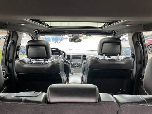 Used 2018 Jeep Grand Cherokee Trailhawk w/ Trailhawk Luxury Group image 11