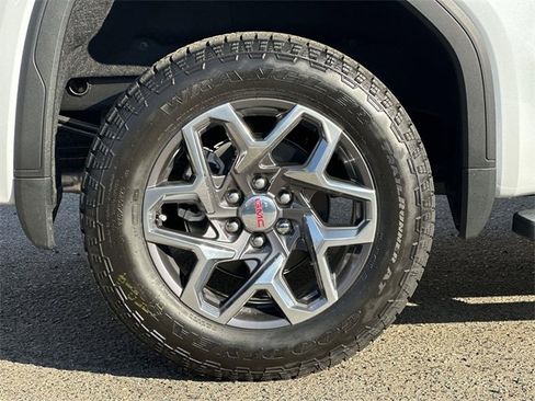 New 2026 GMC Sierra 1500 SLT w/ SLT Premium Plus Package image 29