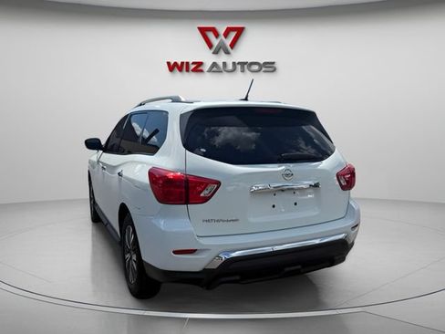 Used 2017 Nissan Pathfinder S FWD image 3