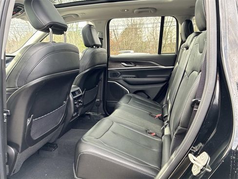 Used 2023 Jeep Grand Cherokee 4xe image 16