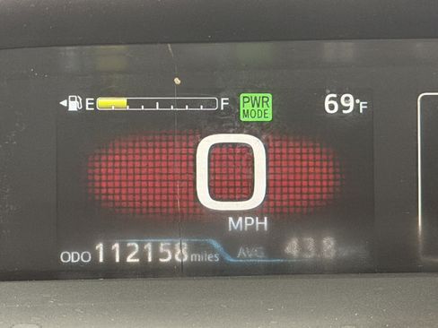 Used 2022 Toyota Prius L Eco FWD image 20