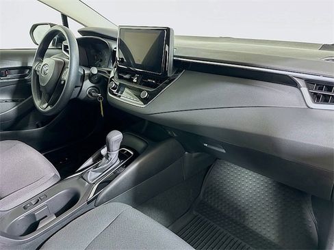 Used 2024 Toyota Corolla LE image 28