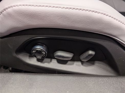 New 2026 Chevrolet Corvette 2LT w/ Chrome Exterior Badge Package image 13