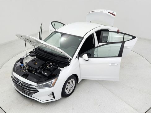 Used 2019 Hyundai Elantra SE w/ Cargo Package image 21